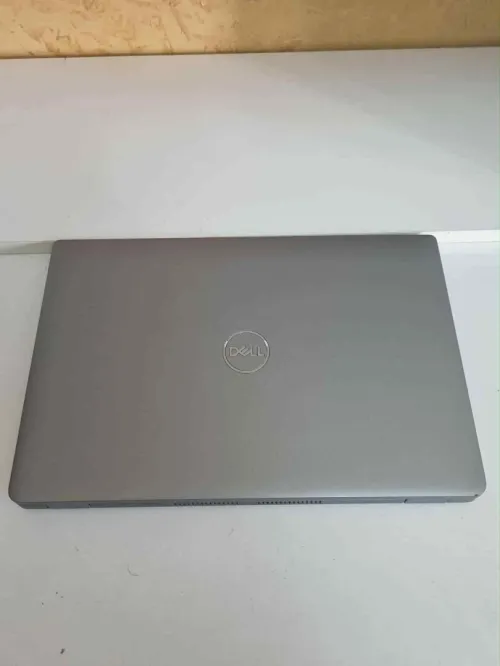 Dell Latitude i5 11th Gen / 16Gb ram 256Gb ssd Puissant, Pro et Comme Neuf ! Super Offre !