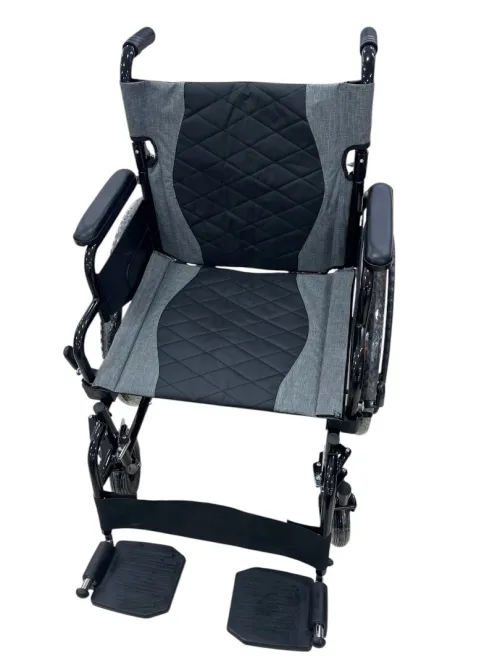 Chaise roulante ultra confortable et solide 