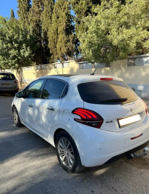 Peugeot 208 2019 Allure Facelift