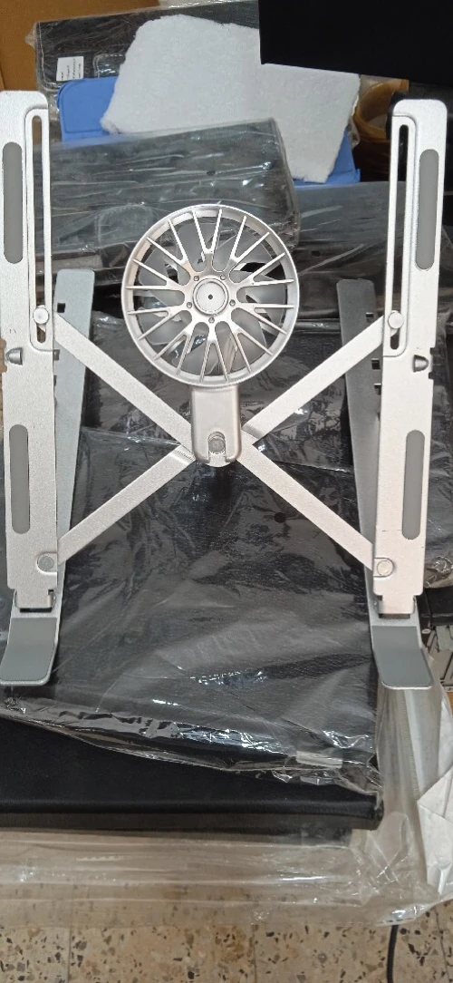 Refroidisseur laptop et tablette réglable avec ventilateur détachable