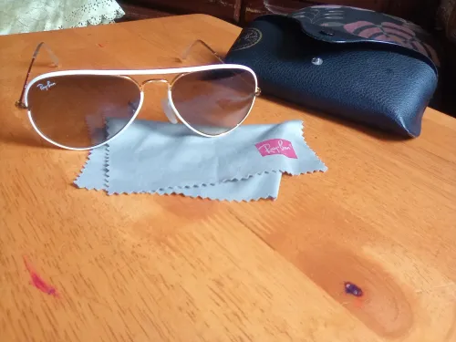 Ray Ban