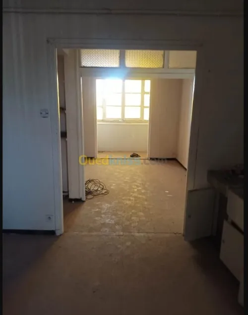 Vente Appartement F3 Alger Bouzareah