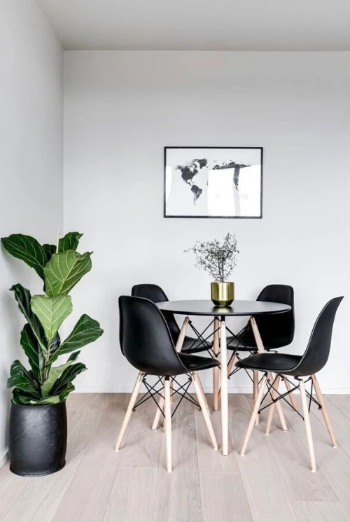 Plusieurs pack Tables+ chaises scandinaves