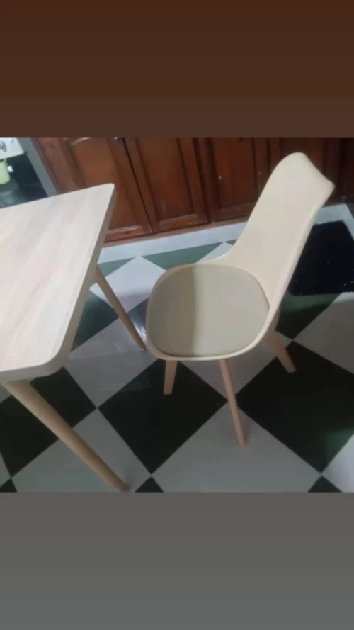 Solde table scandinave avec chaise tulipe 