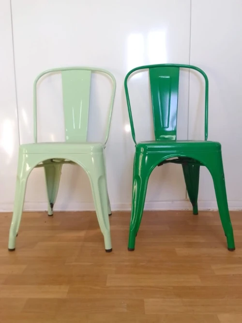 Chaise Tolix 100% Acier inoxydable Disponible en plusieurs couleurs