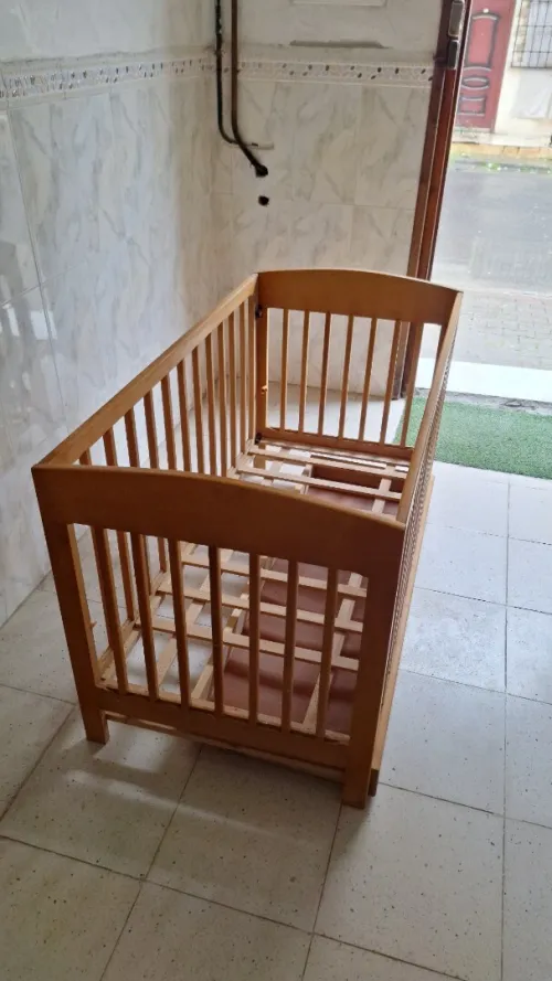 Lit bébé en bois hêtre