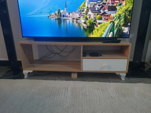 Table basse, meuble télé et un rangement à 4 étages