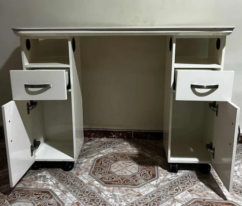 Bureau pour chambre avec tiroirs