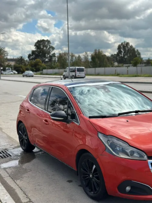 Peugeot 208 2015 Allure Facelift