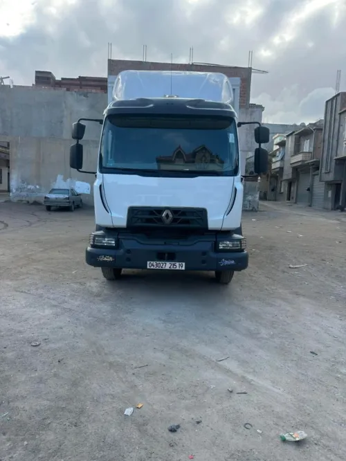 Renault 220dxi 2015