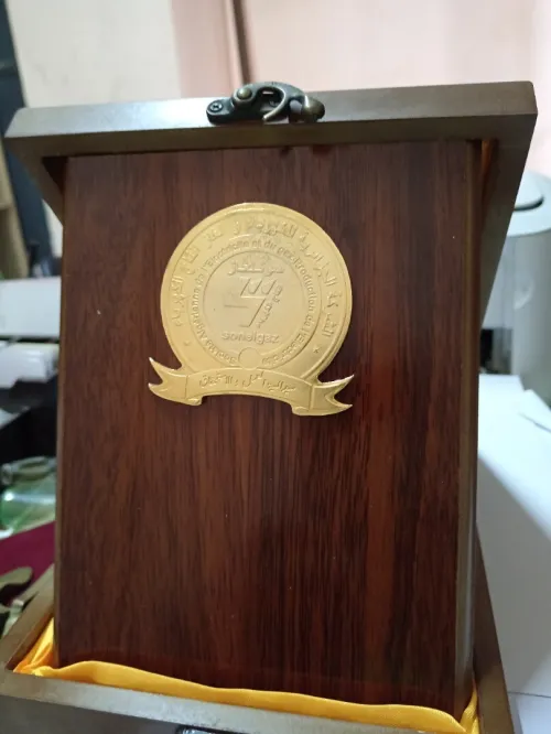 médaille bronze personnalisé et trophée 