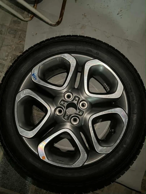 pneu avec gante i20 
