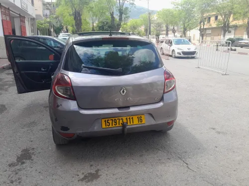 Renault Clio 3 2011 Exception