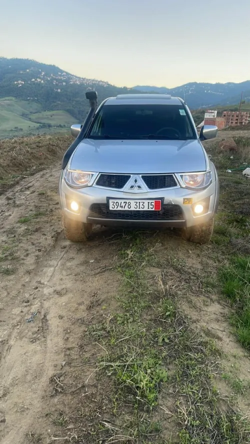 Mitsubishi L200 2013 Doube cabine Evolution