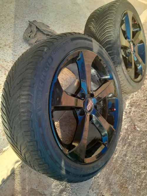 Pneus&jante Golf 7 Michelin d'origine   la jantes nmr 17