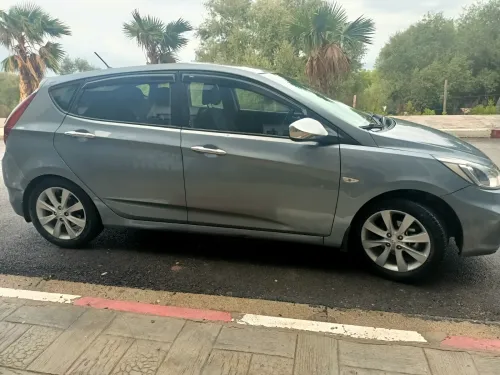 Hyundai Accent RB  5 portes 2018 GL DZ