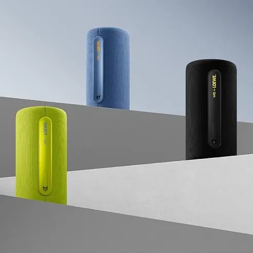 Enceinte sans fil Bluetooth We. HEAR pro par Loewe et Kylian Mbappé