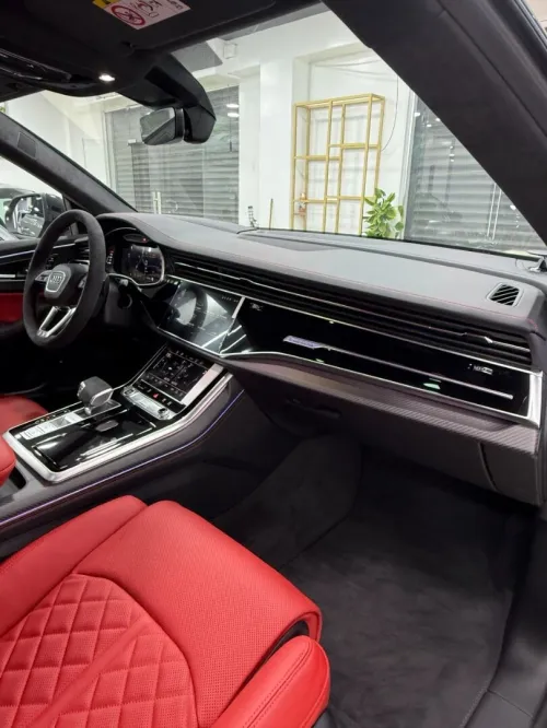 Audi Q8 2026 S Line exclusive