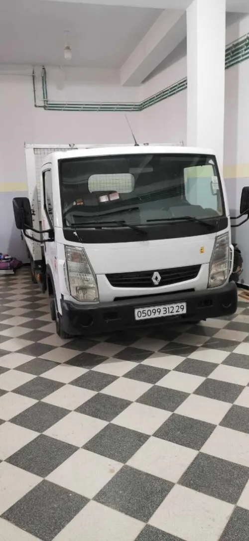 Renault maxity dxi 130 Renault 2012