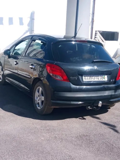 Peugeot 207 2012 Fennec
