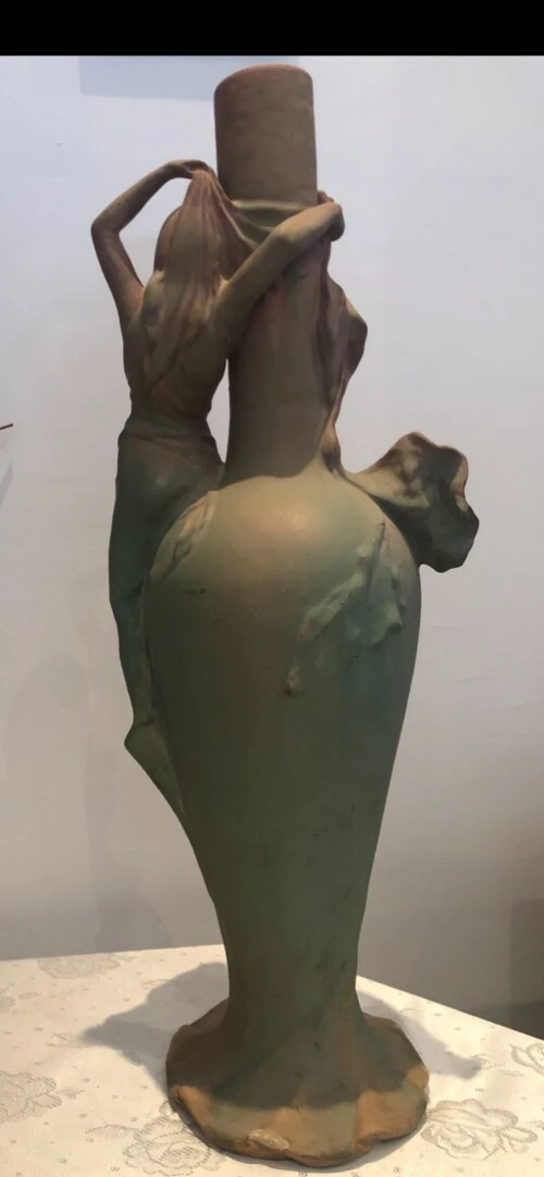 Statue en céramique