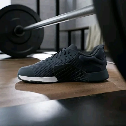 basquet Adidas pointure 50