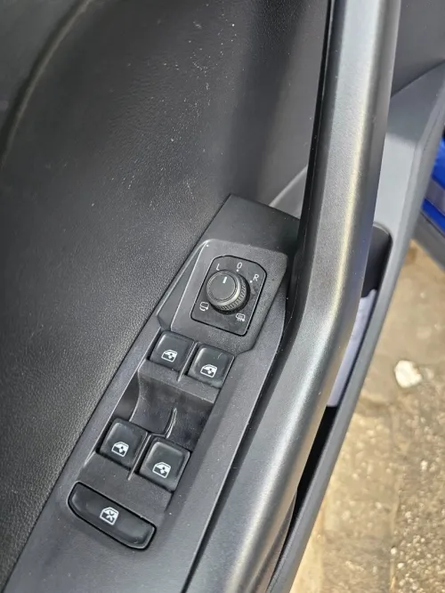 Volkswagen T-Cross 2023 Life