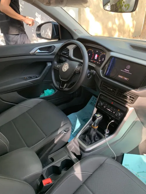 Volkswagen T-Cross 2025 Luxury beats sono