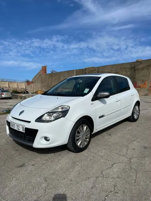 Renault Clio 3 2012 Night and Day