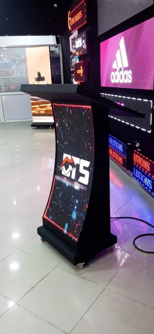 LOCATION & VENTE D'ÉCRANS GÉRANTS A LED