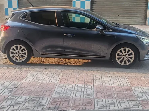 Renault clio 5 2021 intense
