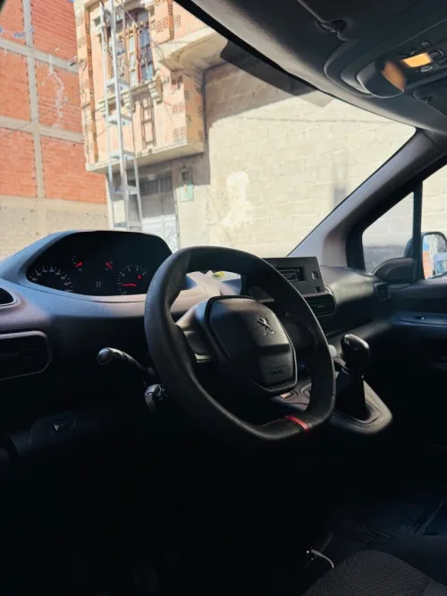 Peugeot Partner 2021 K9