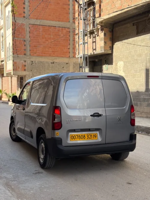 Peugeot Partner 2021 K9