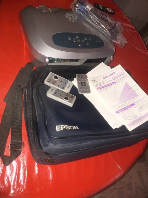 projecteur EPSON et écran