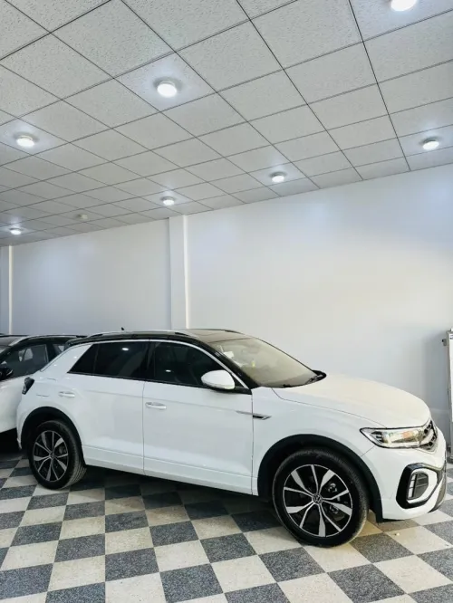 Volkswagen T-Roc 2024 R-Line 