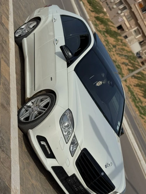 Mercedes Classe E 2011 AVANTGARDE Pack AMG