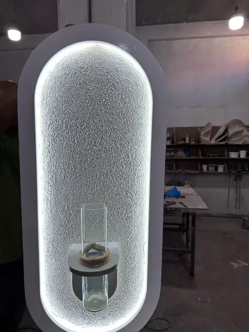 Un tableau qui attire tous les regards. Lumière, design, émotion.