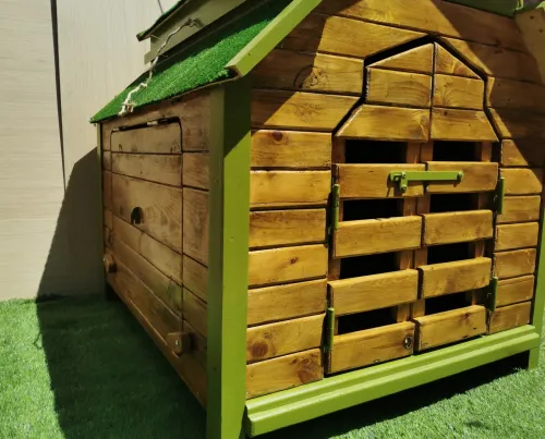 Niche étanche en bois pour chiens adultes 