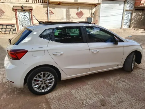 Seat Ibiza 2018 High plus 9