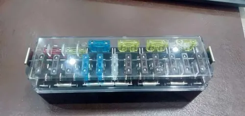 Boite fusible 16 Pos à fiche 