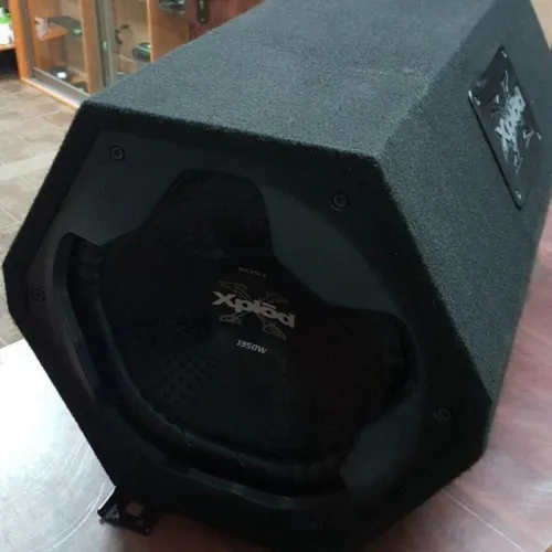Amplificateur audio Pioneer 1000 Watt plus Boomer Sony Xplod 1300 Watt