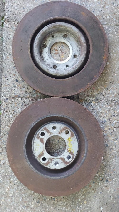 Disques de frein avant Peugeot 406