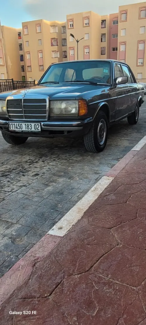 Mercedes Classe C 1983 300 d