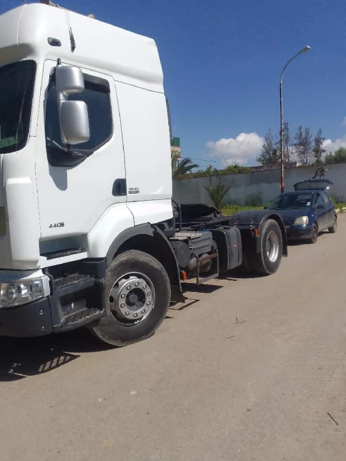 Renault Premium 2008