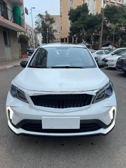 Geely Livan 2026 X 3 pro boîte Auto full option