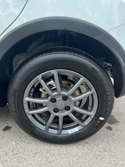 Geely Livan 2026 X 3 pro boîte Auto full option