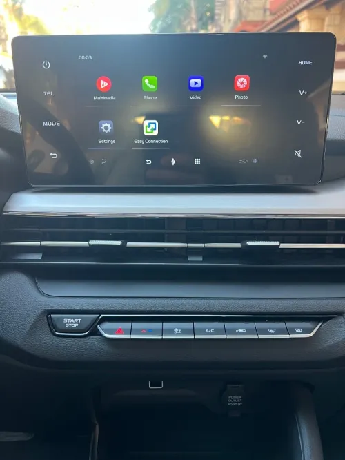 Geely Livan 2026 X3 pro boîte Auto full option