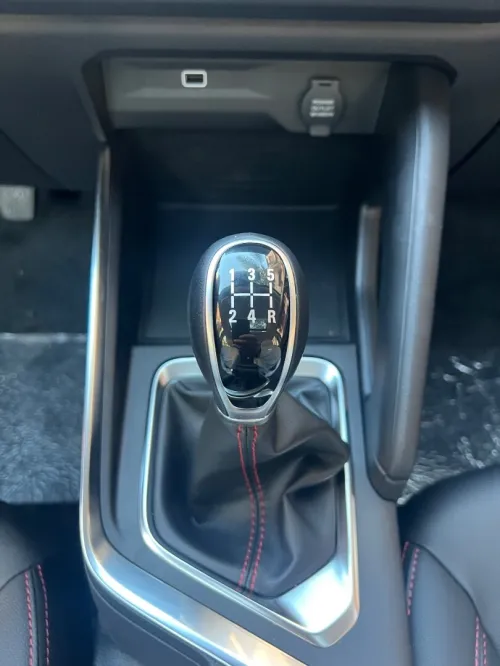 Geely Livan boîte manuelle full option 2026 