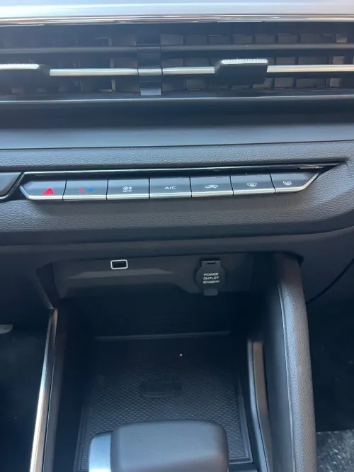 Geely Livan 2026 X3 pro boîte Auto full option