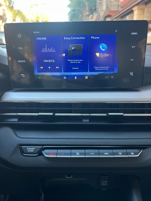 Geely Livan 2026 X3 pro boîte août full option